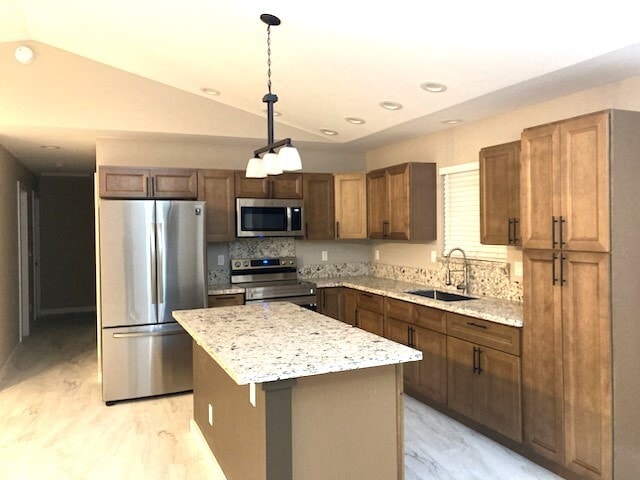 Building Photo - 16-2090-2033 Treefern Dr