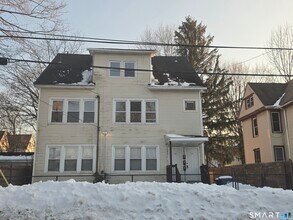 Building Photo - 250 Bassett St