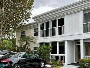 Building Photo - 6449 Bay Club Dr