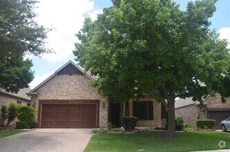 Building Photo - 1832 Hackett Creek Dr