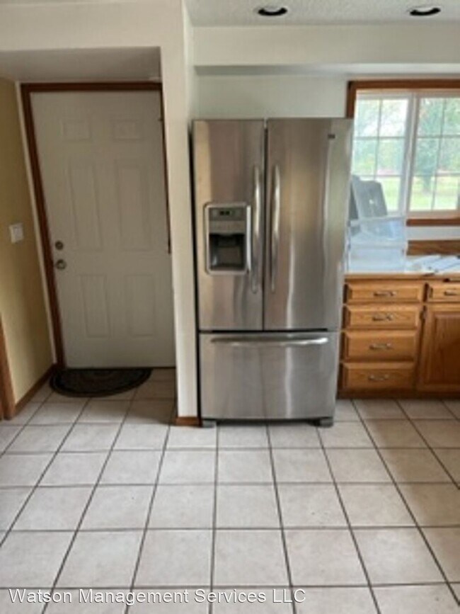 Building Photo - 2 br, 1 bath House - 35758 Bohlken Dr.