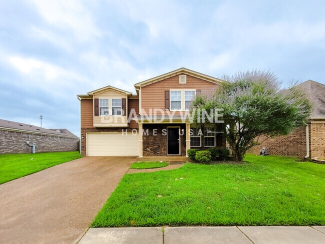 Building Photo - 7799 Birdwood Dr