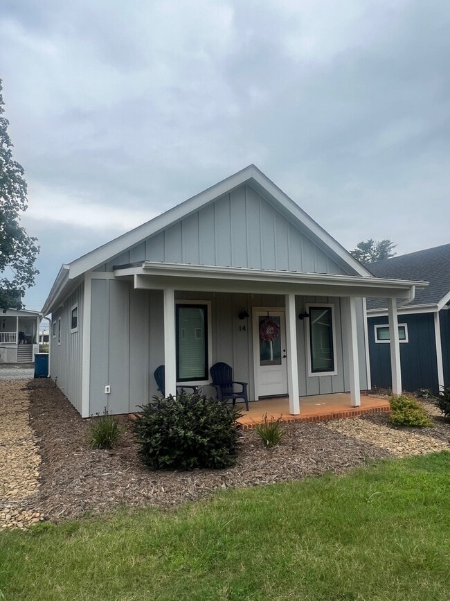 Porche delantero - 14 Cottage Ct
