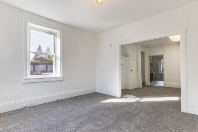 Building Photo - 1011 Willow Street
