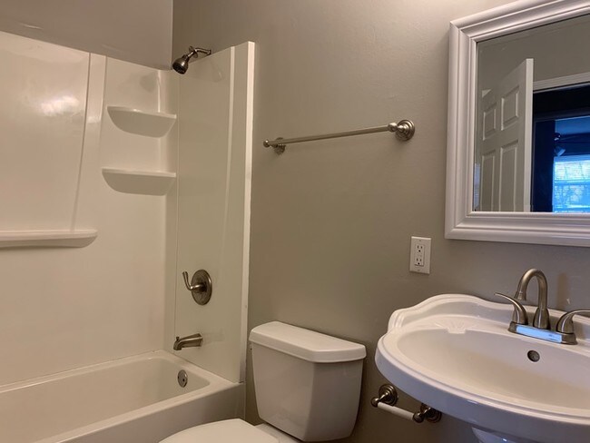 Foto del edificio - 2358 Merriway Ln