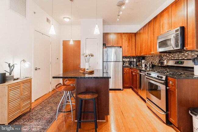 Foto del edificio - 2120 Vermont Ave NW