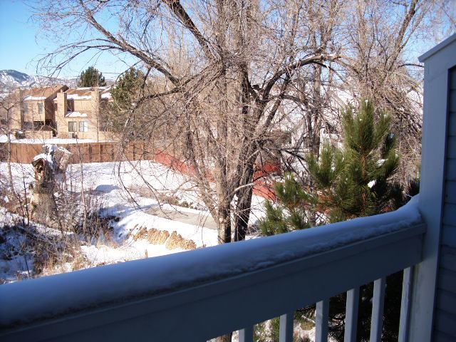 Building Photo - 2 bedroom condo available for rent in King...