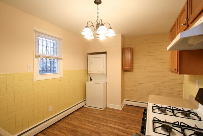 Building Photo - 4518 Van Kirk St