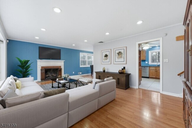 Building Photo - 30 Arden Rd