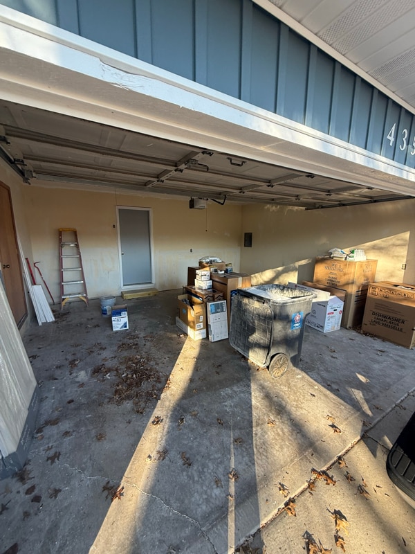 Building Photo - 4351 W Weaver Rd