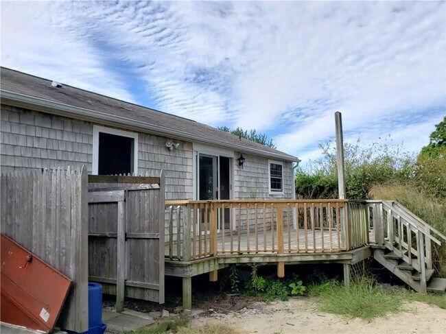 Back deck - 15 Daytona Ave
