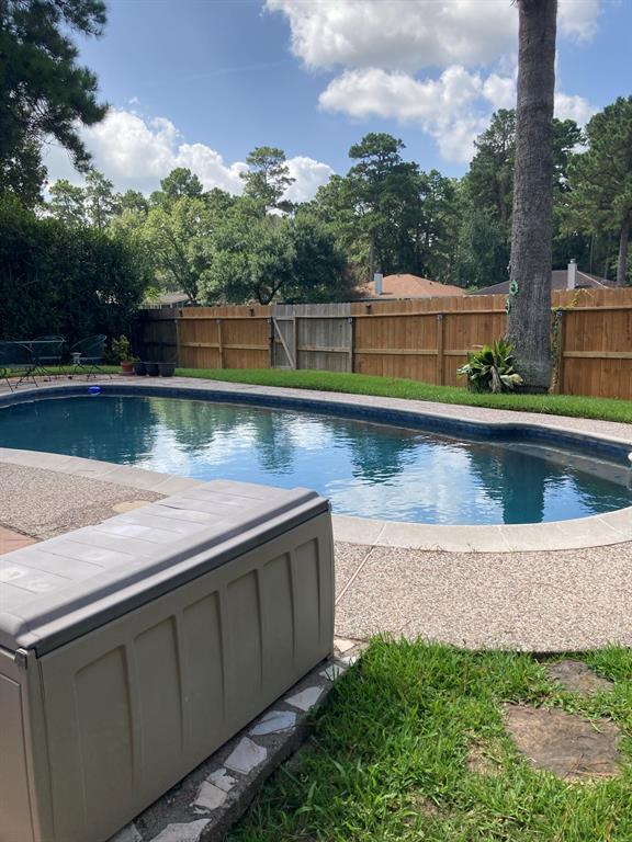 Building Photo - 5311 Shady Maple Dr