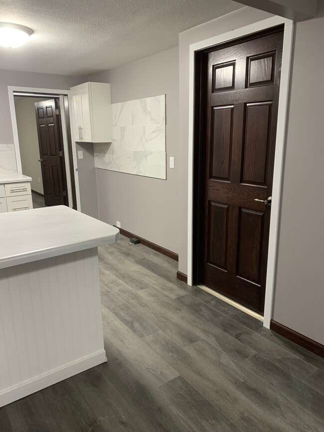 Building Photo - 216 W Fremont St