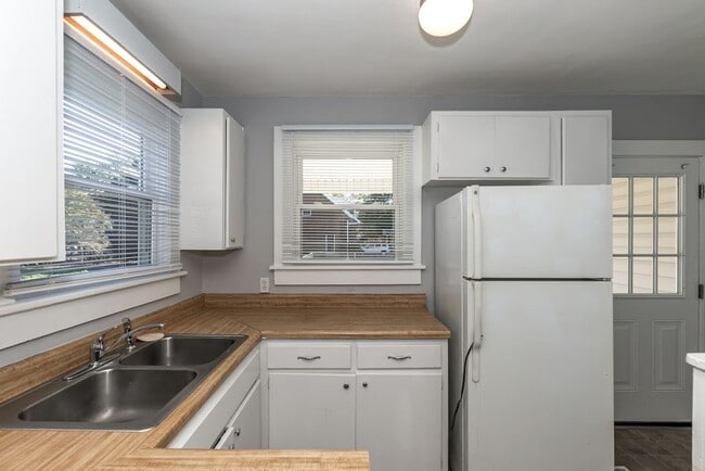 Foto del edificio - Two Bedroom Home!