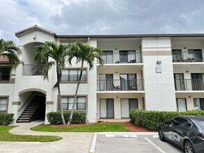 Building Photo - 530 S Park Rd