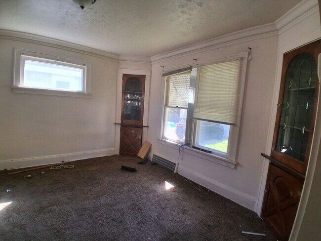 Foto del edificio - 3 BED 1 BATH BEAUTIFUL SINGLE FAMILY HOME