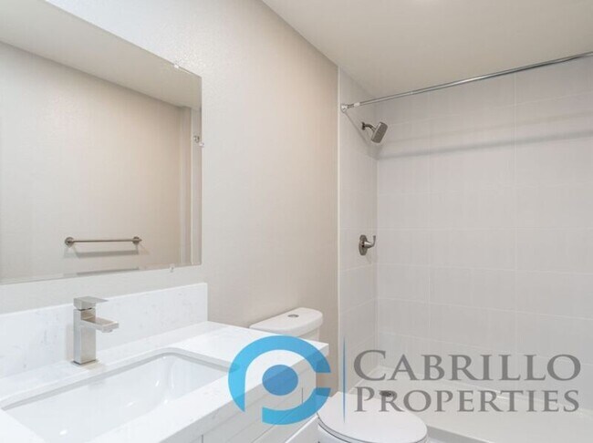 Foto del edificio - 4847 Mansfield St