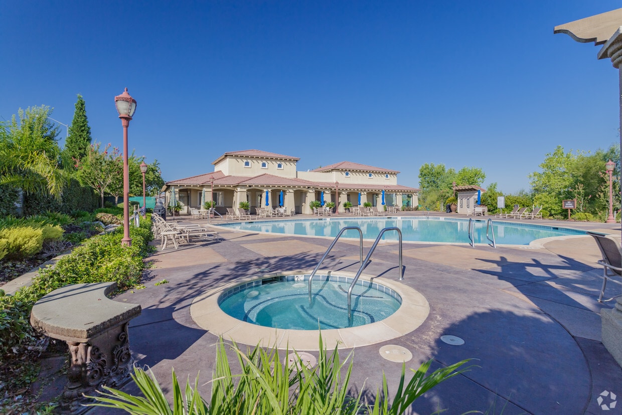 Foto principal - THE PHOENICIAN