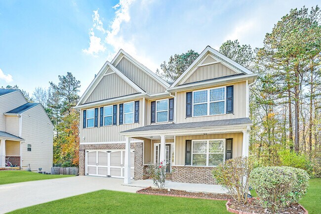 Building Photo - 702 Sycamore Dr