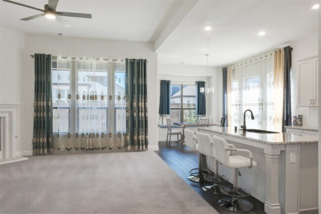 Foto del edificio - 601 Cherry Tree Ln