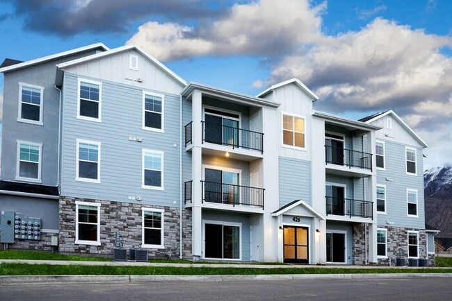 Building Photo - 427 S 575 W