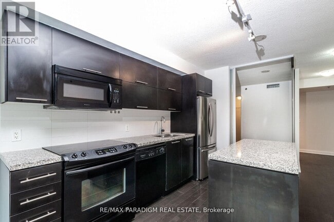 Building Photo - 21 Nelson St