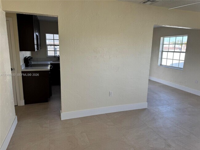 Foto del edificio - 16765 SW 301st St