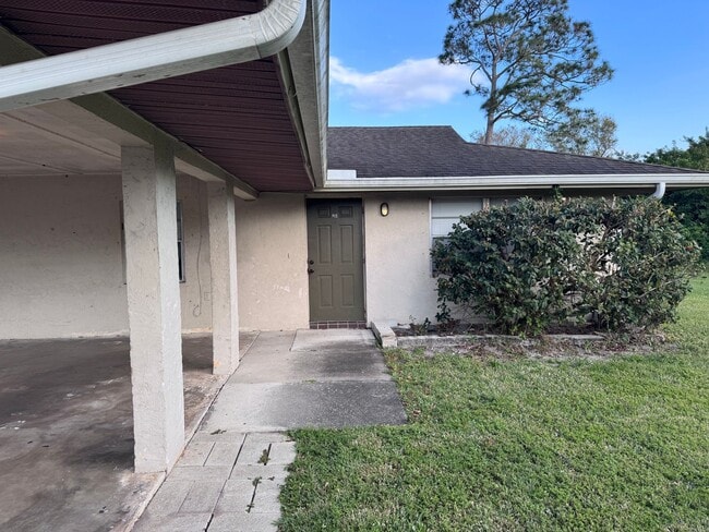 907 Weatherbee Rd, Ft. Pierce, FL - 907 Weatherbee Rd, Ft. Pierce, FL Townhome