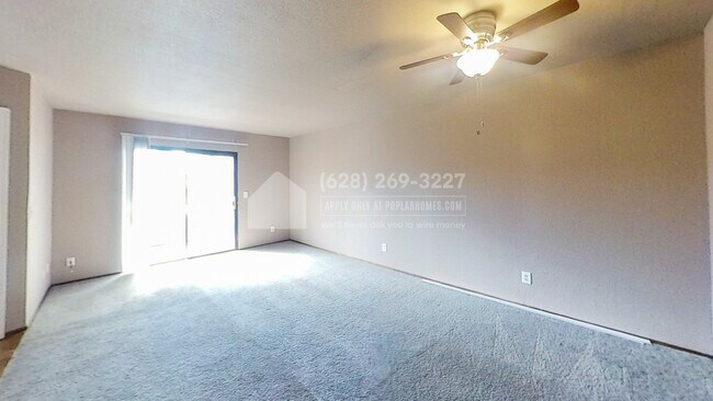 Building Photo - 6991 Chantel Ct