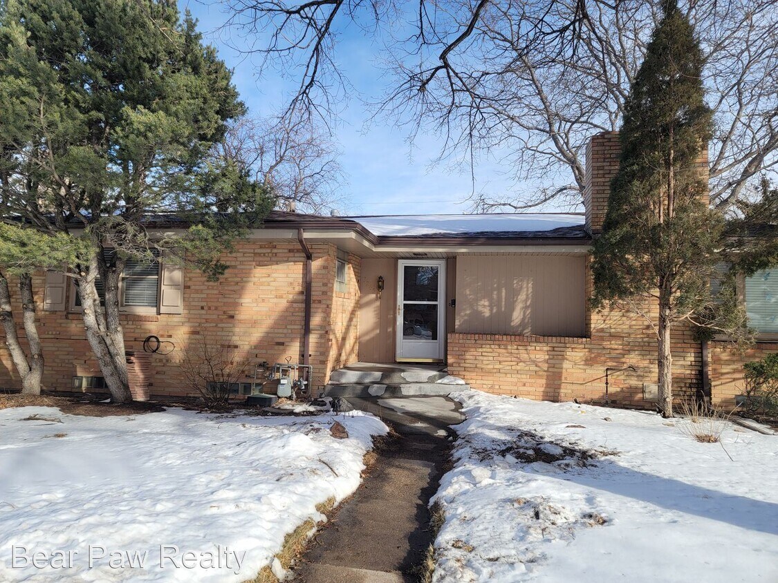 Foto principal - 4 br, 3 bath House - 3265 Forest Dr