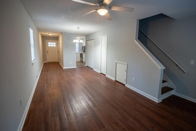 Photo - 944 Bonham Ave Townhome