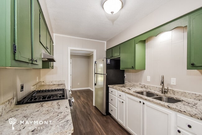 Foto del edificio - 4859 Gill Rd