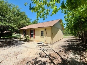 Building Photo - 1623 Breezy Cove