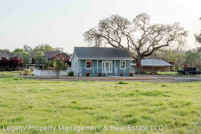 Building Photo - 2 br, 1 bath House - 280Helman Lane