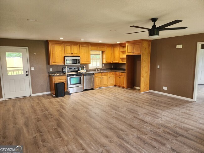 Foto del edificio - 2600 Whippoorwill Trail