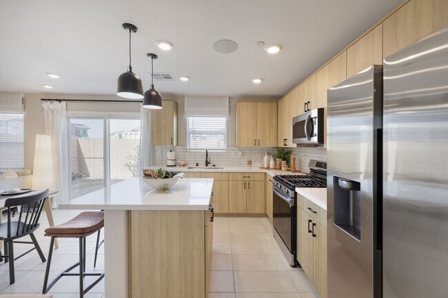 Foto del edificio - FULLY FURNISHED, 3 Bedroom, New Build MODEL HOME In Cadence, Henderson!