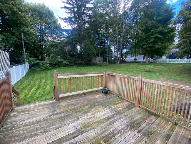 Foto del edificio - 6 Park View Dr