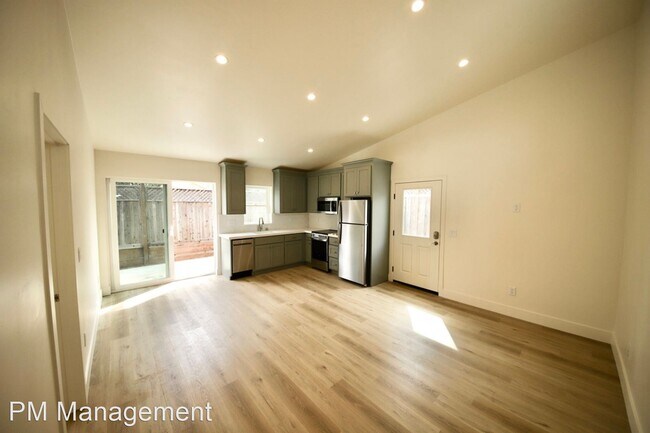 Foto del edificio - 1 br, 1 bath House - 1986 Coastland ave; U...