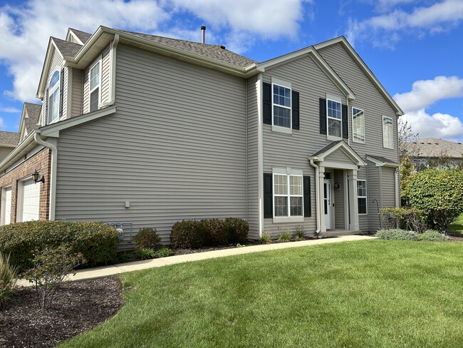 Building Photo - 3747 Pope Ct