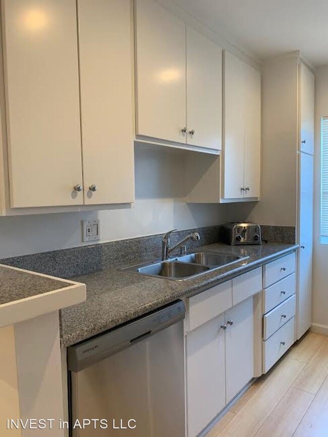 Building Photo - 2023 Preuss Rd