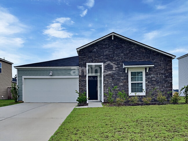 Building Photo - 306 Squire Pope Rd