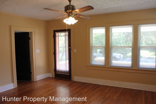 Building Photo - 3 br, 2 bath House - 835 S. Kickapoo