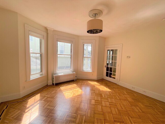 Foto del edificio - 83 Dexter St