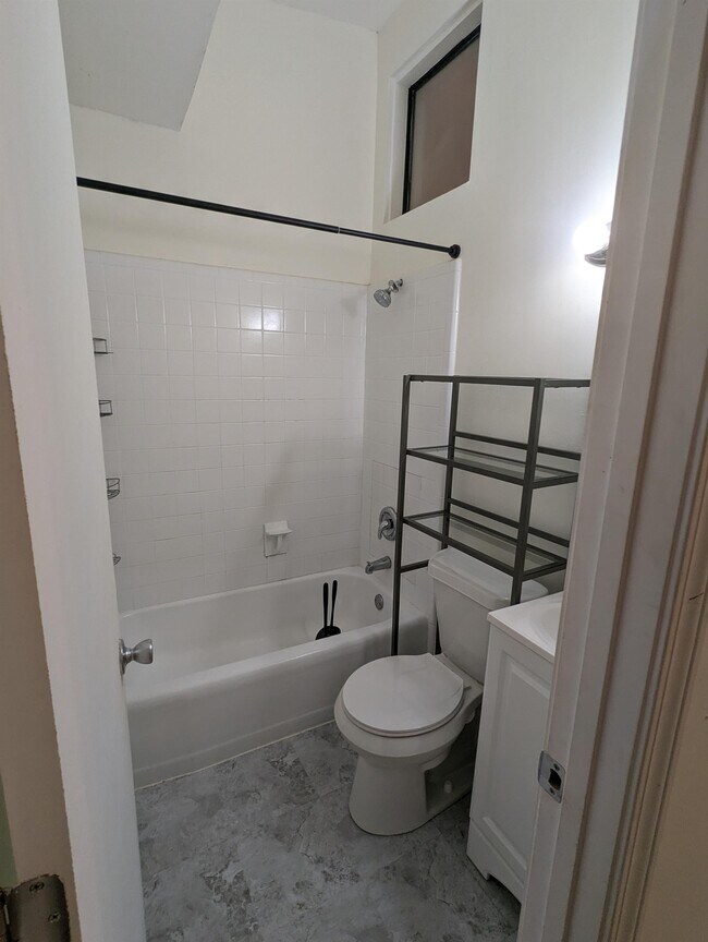 Foto del edificio - 2707 W Tharpe St