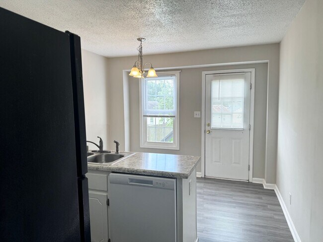Foto del edificio - **Just listed**