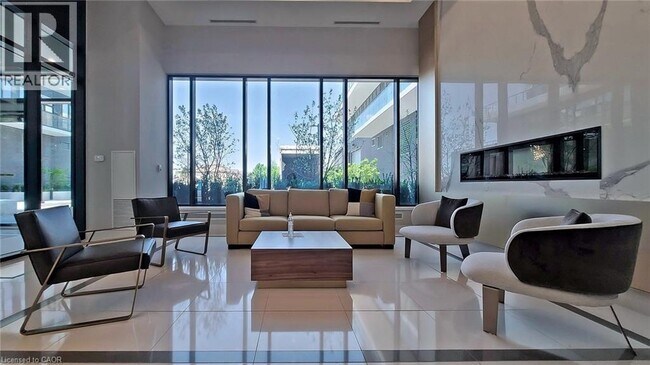 Building Photo - 35 Watergarden Dr