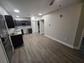 Building Photo - 401 McFarland St
