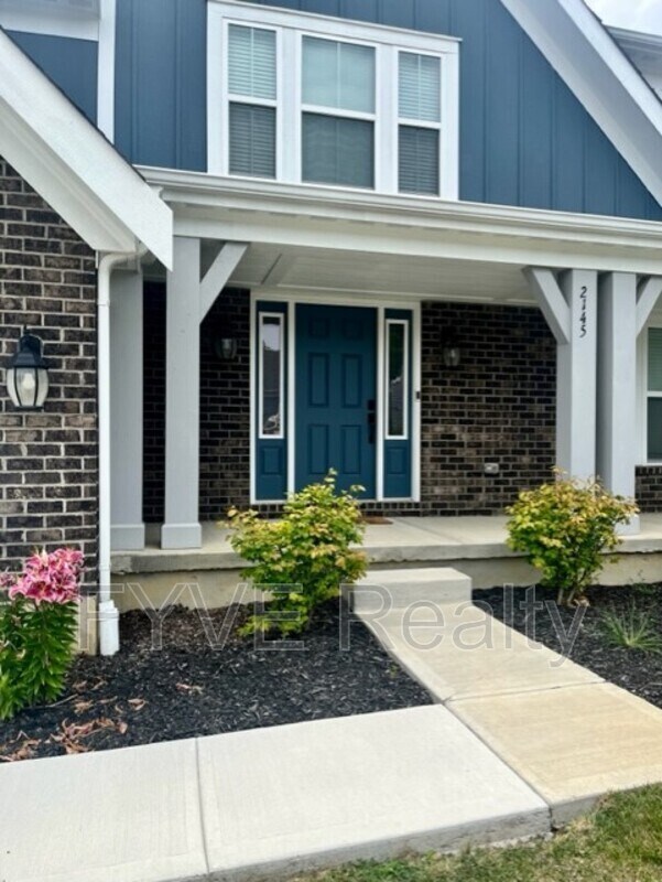 Building Photo - 2145 Silver Linden Dr