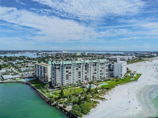Foto del edificio - 7100 Sunset Way