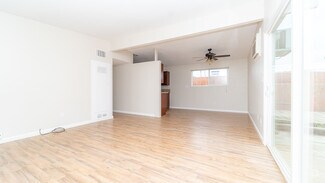 Building Photo - 9227 Heatherdale St
